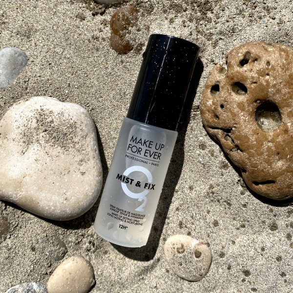maquillage lumineux été spray fixateur