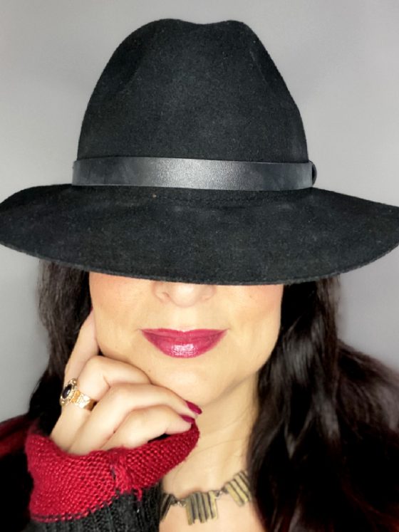 super lustrous glass shine 012 black cherry revlon