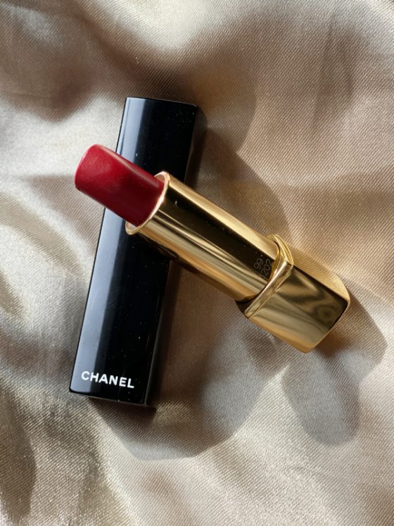 meilleur rouge à lèvres chanel rouge allure 99 pirate